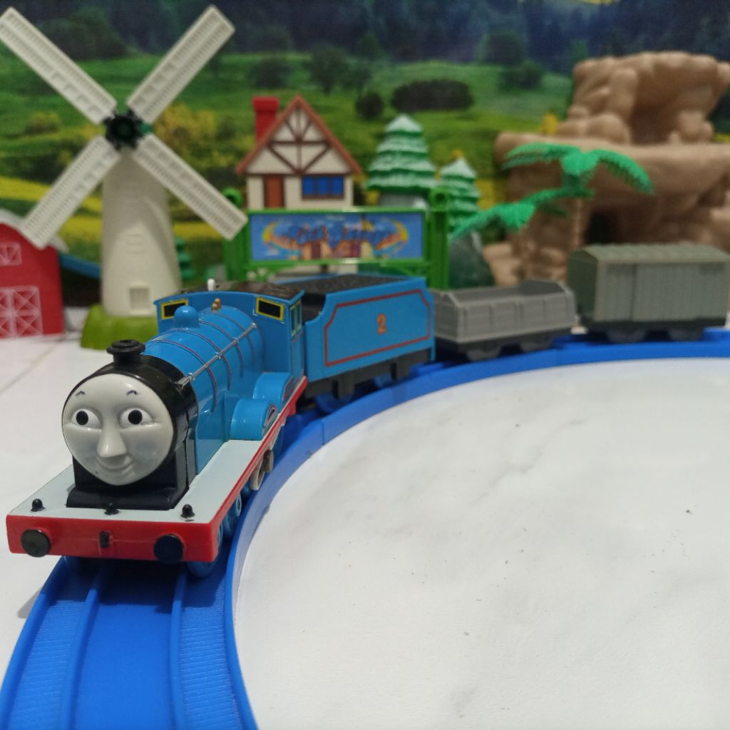 Takara Tomy Kereta Plarail Edward (Thomas Series)