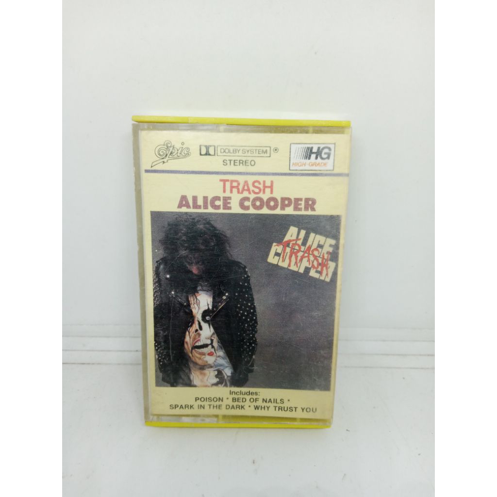 Kaset_Pita_Import_Alice_Cooper_-_Trash