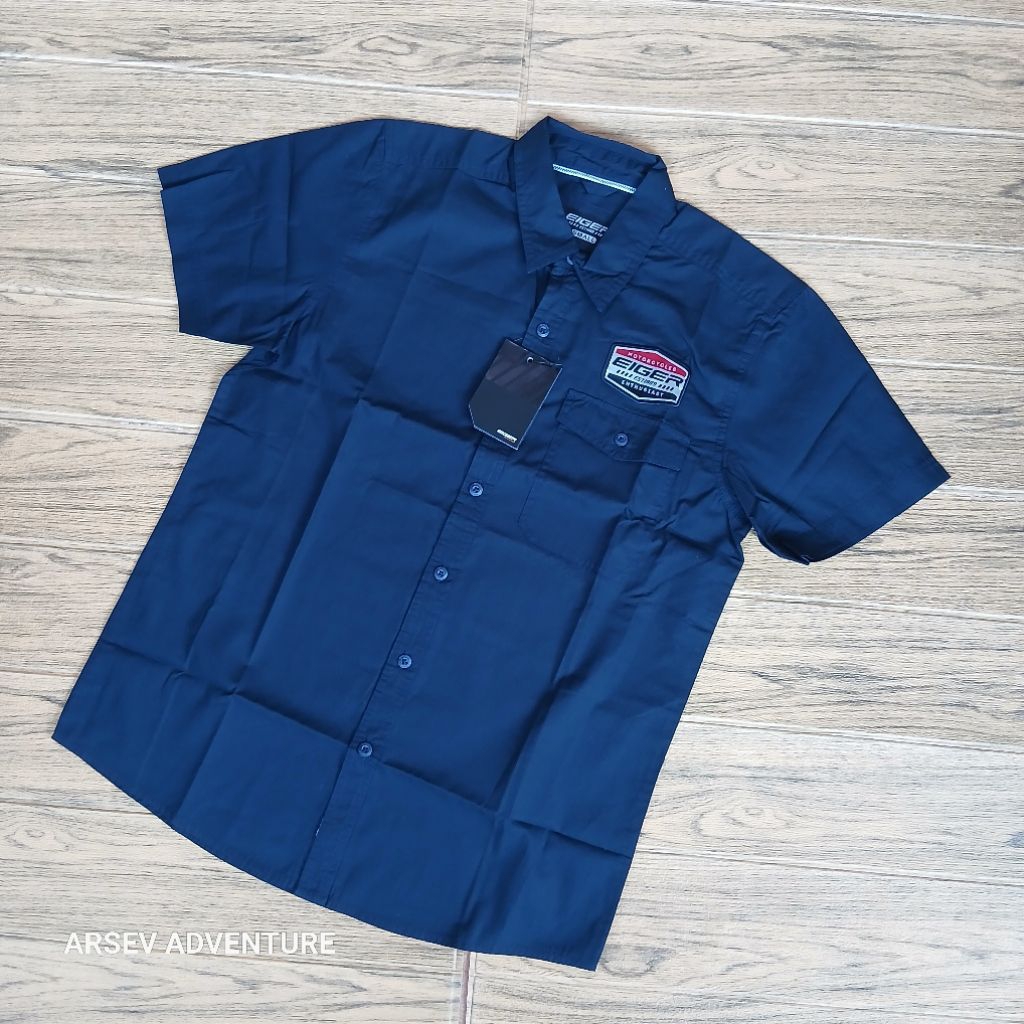 Kemeja Eige Machine Street