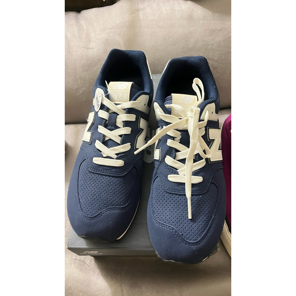 new balance 574 navy ByN