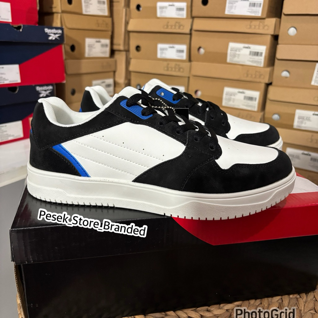 Sepatu Airwalk Colt hitam putih size 39,40,42,43 saja original sale