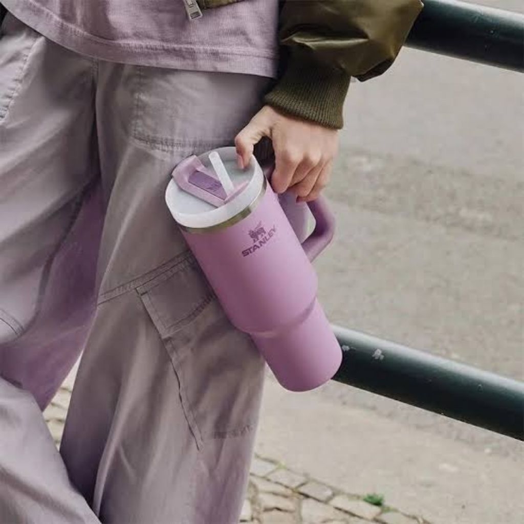 SALE - Stanley Quencher Oasis Purple