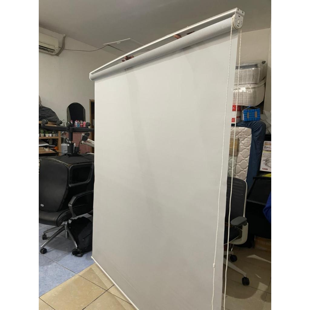 Roller blind Ex Perkantoran second berkualitas