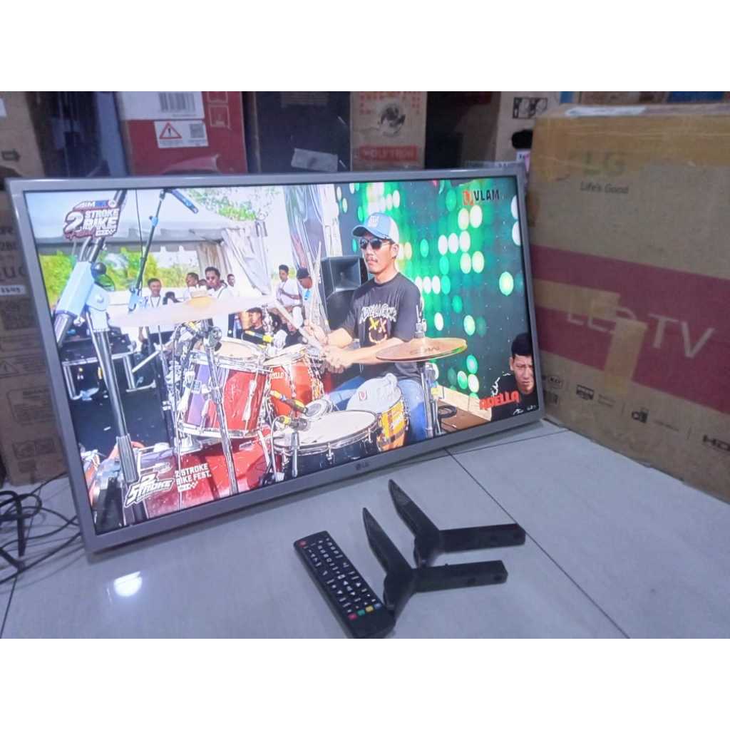 TV LED LG 32 In HD Digital TV Kondisi bekas pemakaian masih segel Siap pakai 3179F