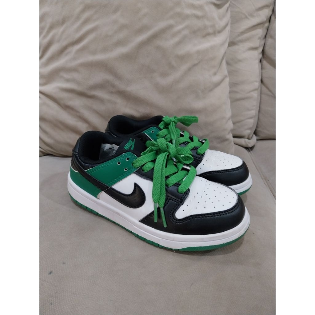 sepatu anak second nike jordan