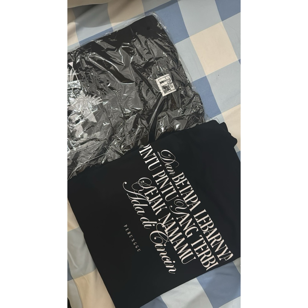 Kaos Official Merchandise Perunggu artikel "Berhasil" 100% Original