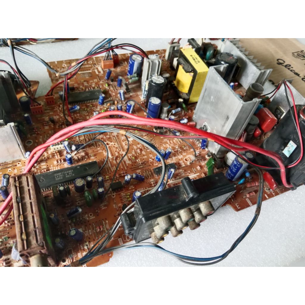 MESIN TV LG 21IN ORIGINAL SLIM COPOTAN BELUM UJI TES/GEMBLING