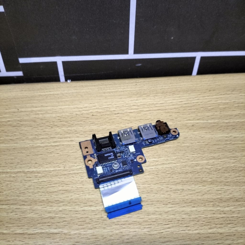 Port USB Laptop Acer Predator Helios 300 ph315-52