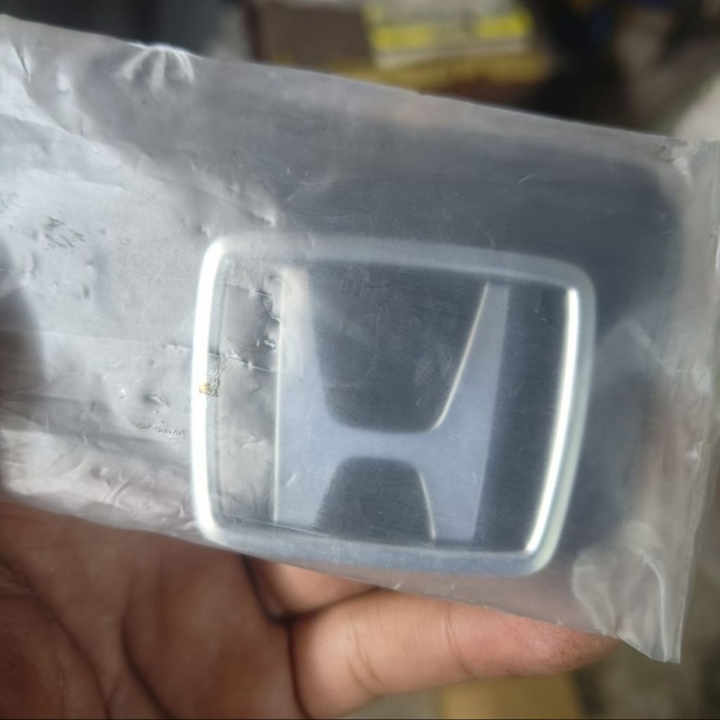 Emblem logo H stir honda accord maestro 91 - 94 78531-SM4-G00