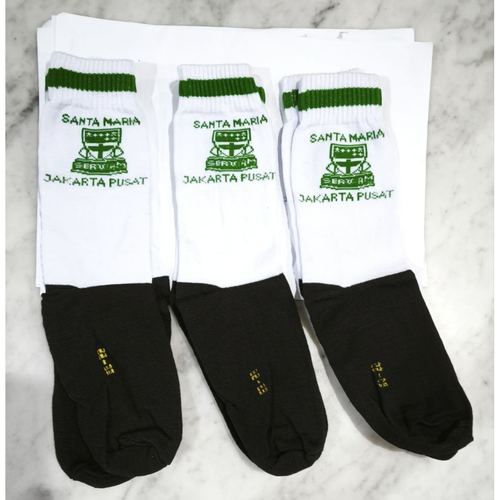 kaos kaki sekolah santa maria
