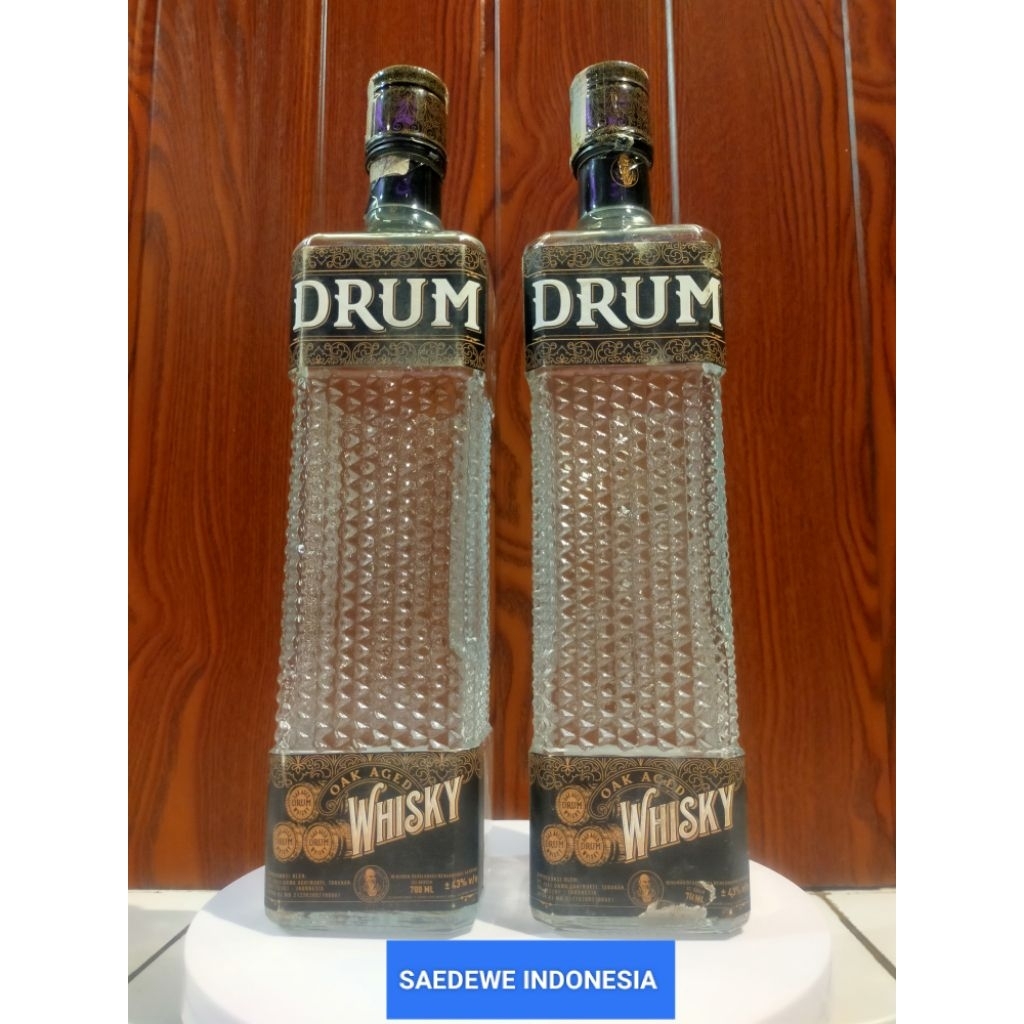 BOTOL KOSONG DRUM 700ML BOTOL BEKAS MINUMAN IMPORT ORI BAHAN KACA TEBAL ANTIK COCOK BUAT KOLEKSI DEK
