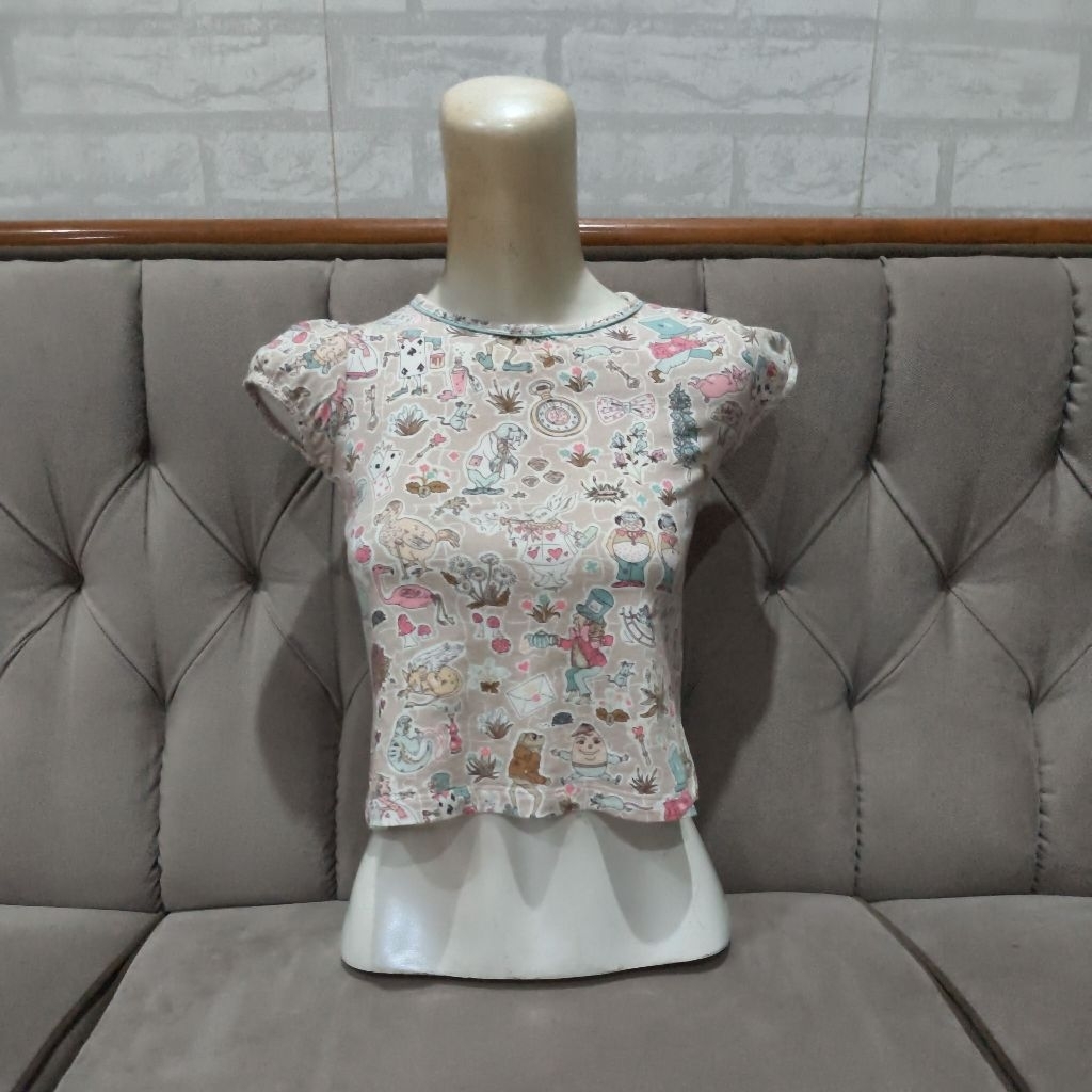 Kaos Uniqlo Kids x Liberty London Size 110/5-7y