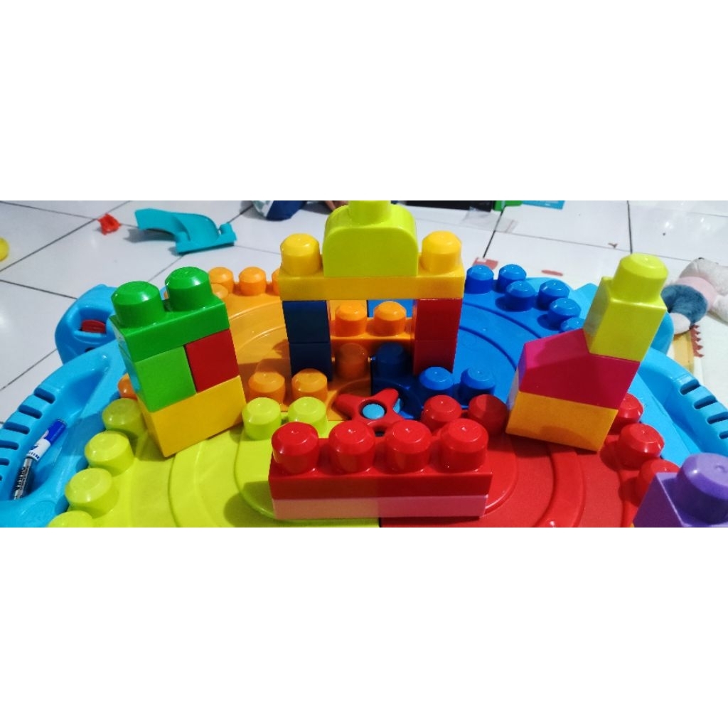 meja megablock preloved