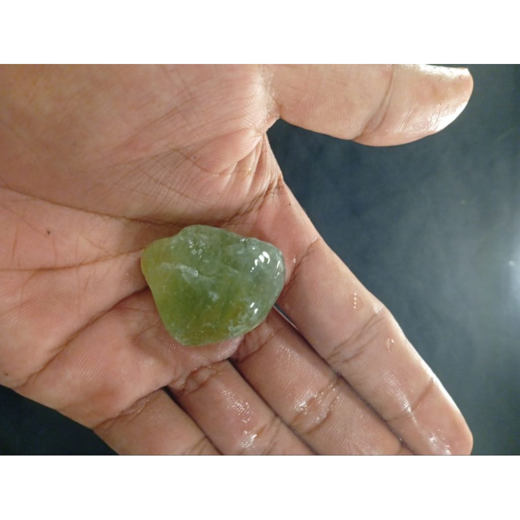 hasil temuan alam batu Giok hijau x putih 25