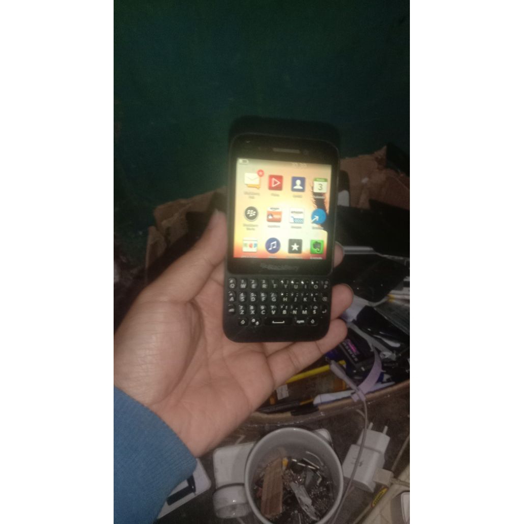 blackberry Q5 second layak pakai