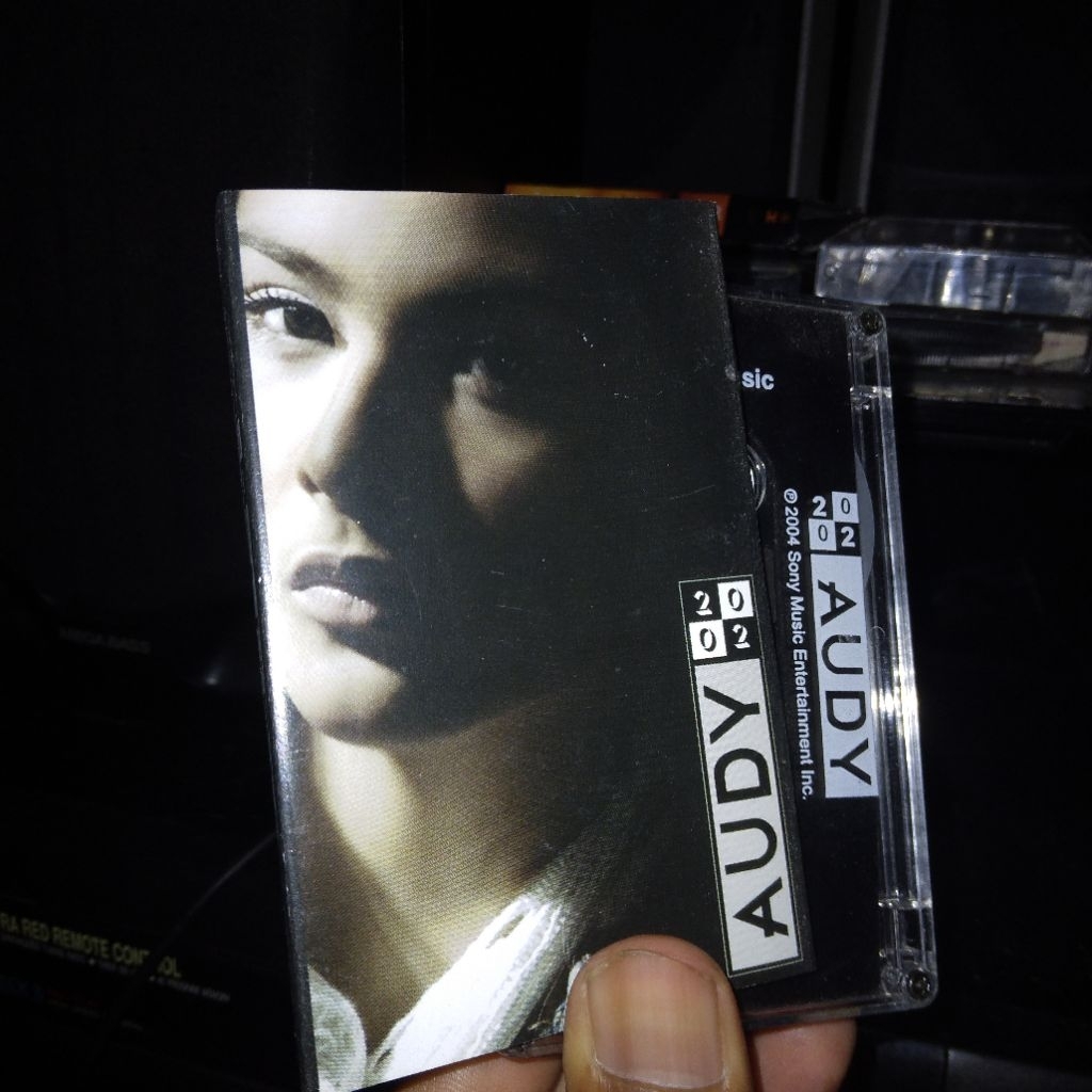 Kaset Audy 2002