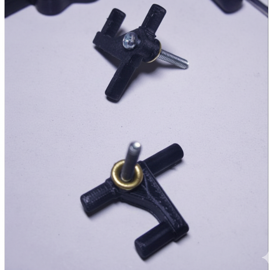 PLASTIC STEERING KNUCKLE MINI RC MOBIL STEERING CUP MAINAN RC BELOKAN MOBIL REMOTE CONTROL