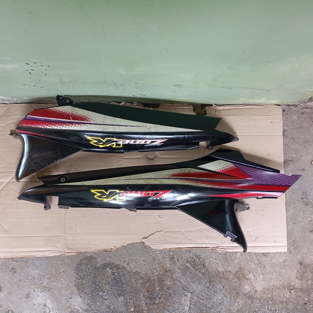 Cover Body Samping Belakang Kawasaki Kaze Zone 125 / VR Original Second