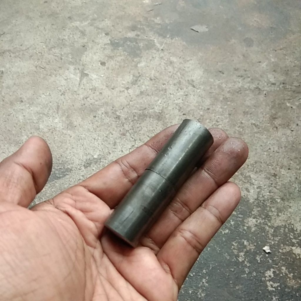 engsel bubut besi as 3/4 inch engsel pintu besi bubut