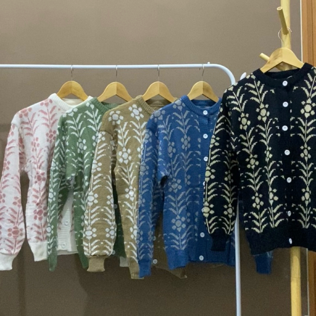 Cardigan motif bunga