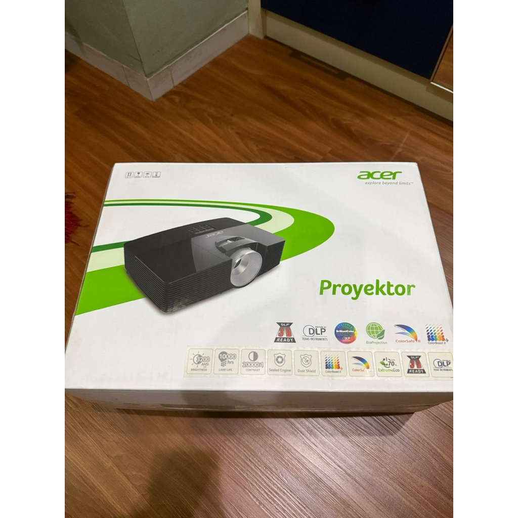Infocus Projector Acer X1283G (NEW) free tripod screen 213x213CM