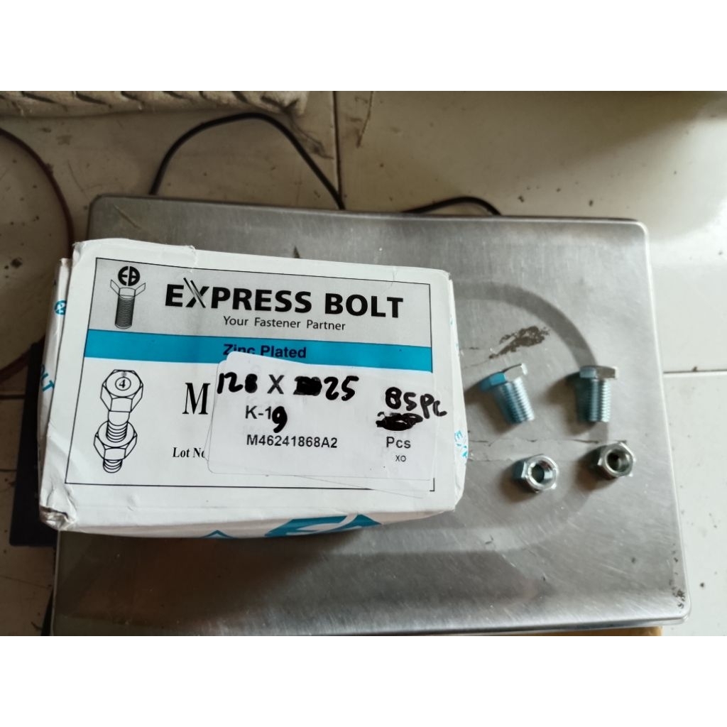 Baut mur galvanis, m12x20 - m12x100,kunci 19 per dus