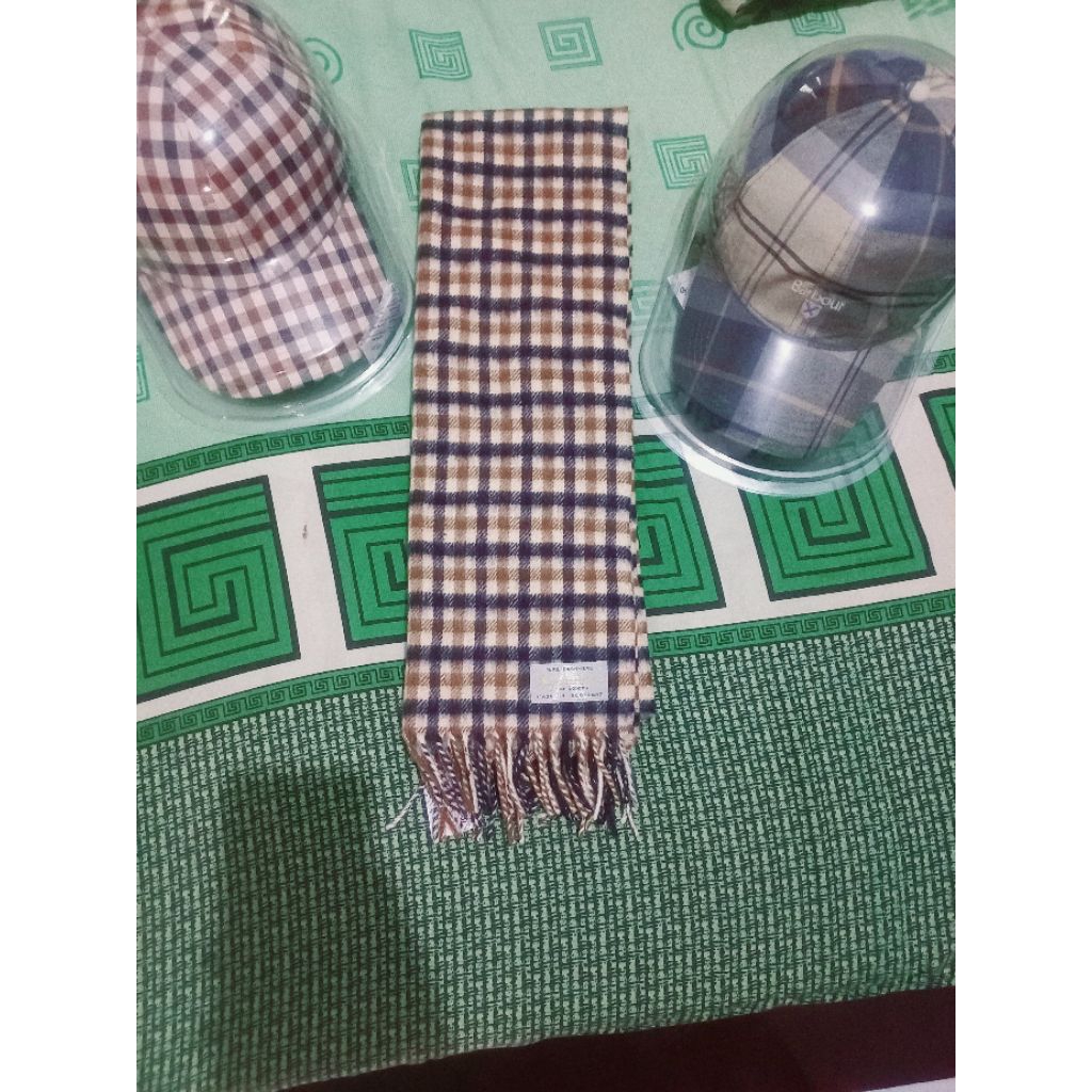 aquascutum scarf