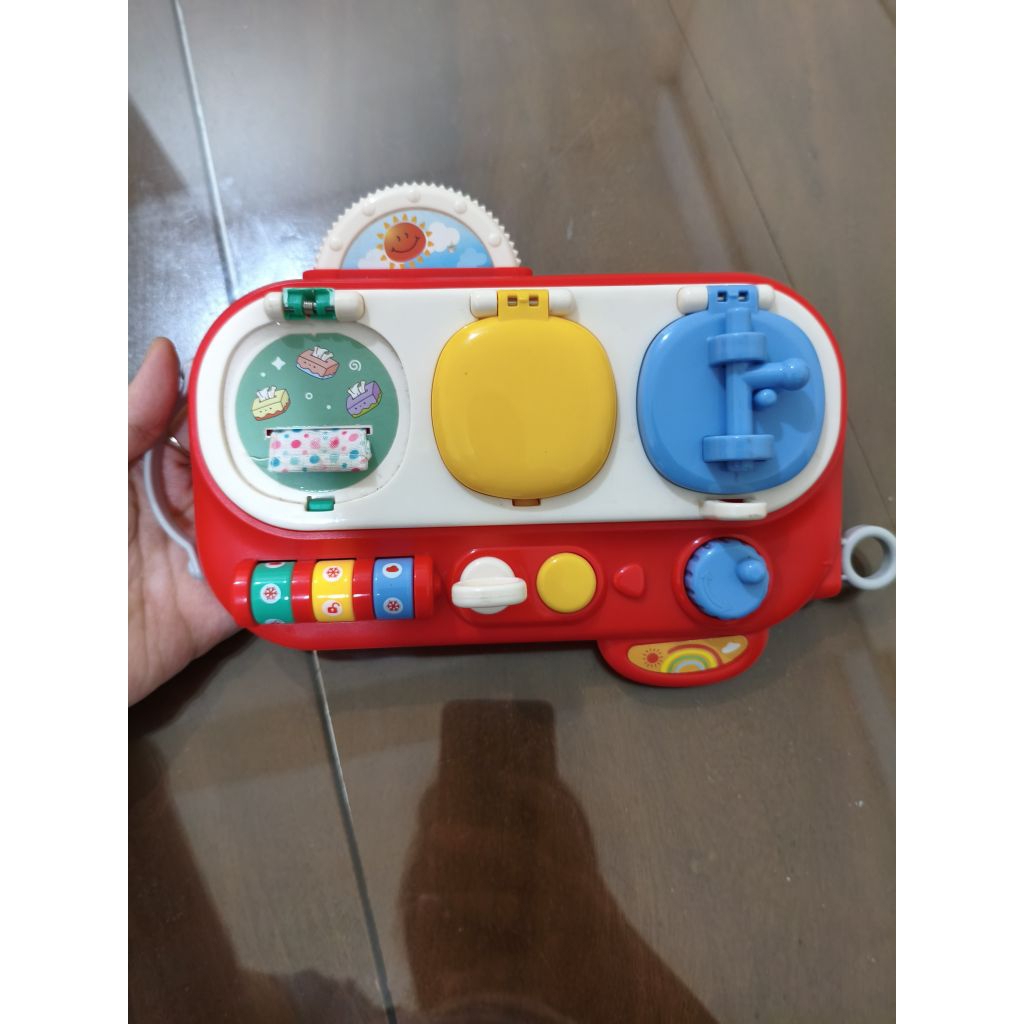 Preloved huanger puzzle busy board