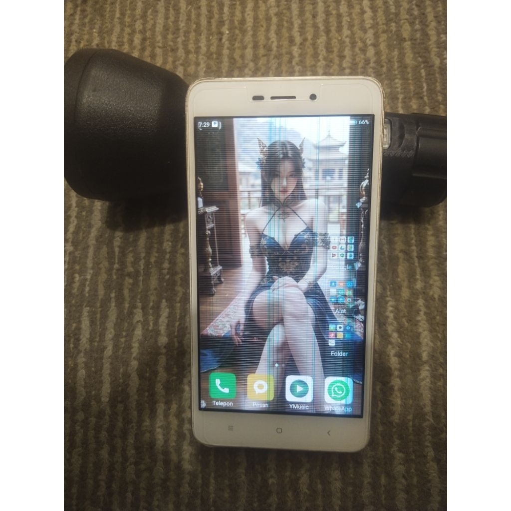 HP MURAH REDMI 4A 2/16 SIAP PAKAI ADA MINUS