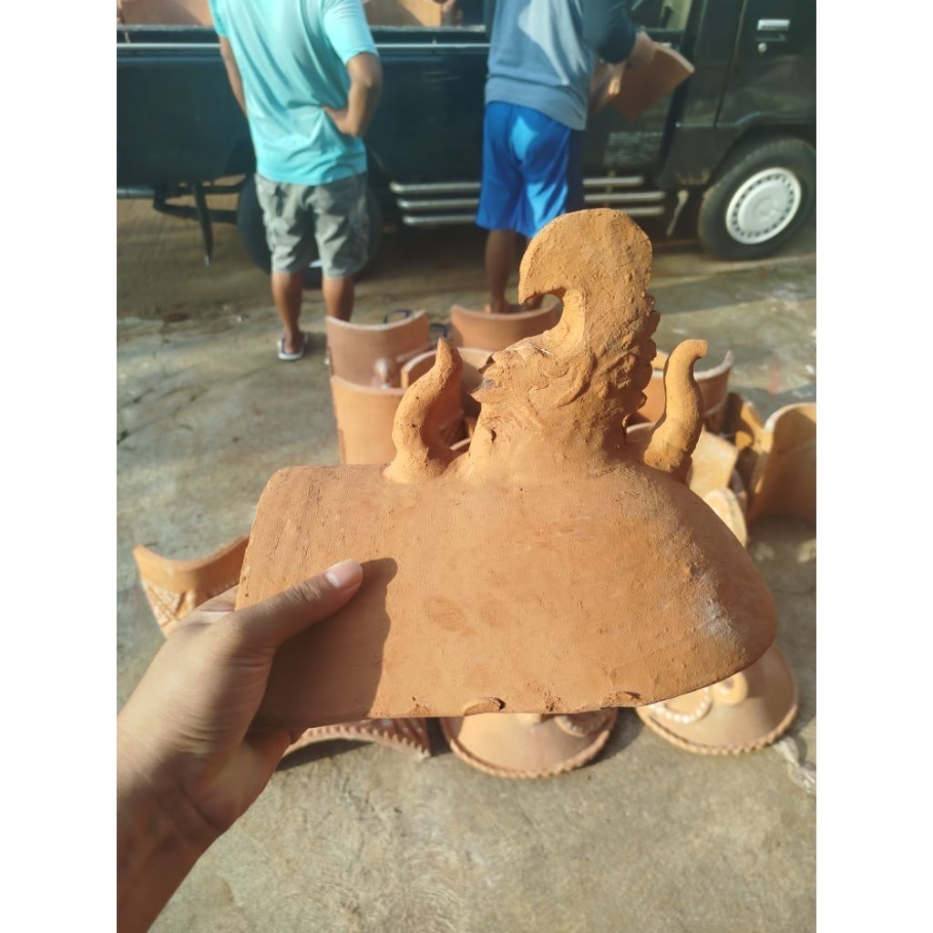 Penutup Wuwung Jengger |Wuwung Pojok Jengger | Bulusan Krecek