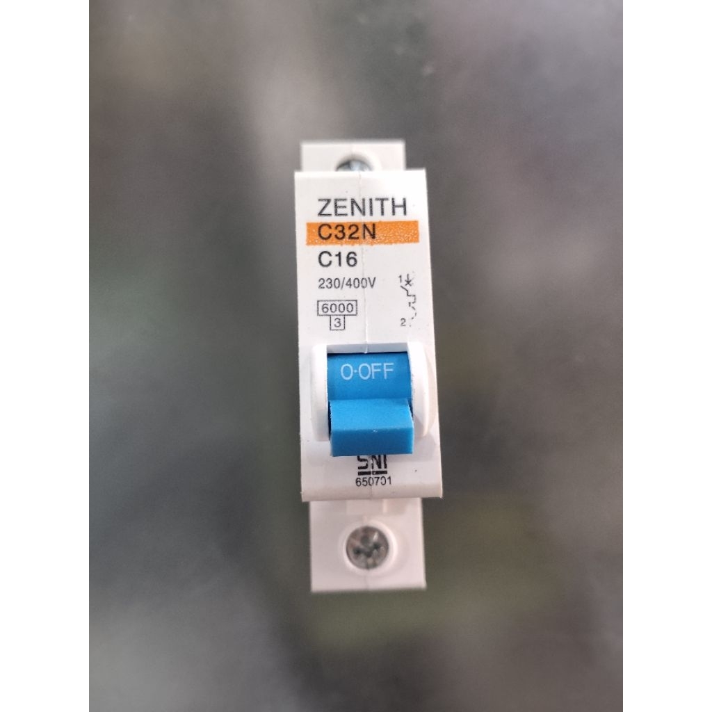 MCB ZENITH C16 AMPER SNI