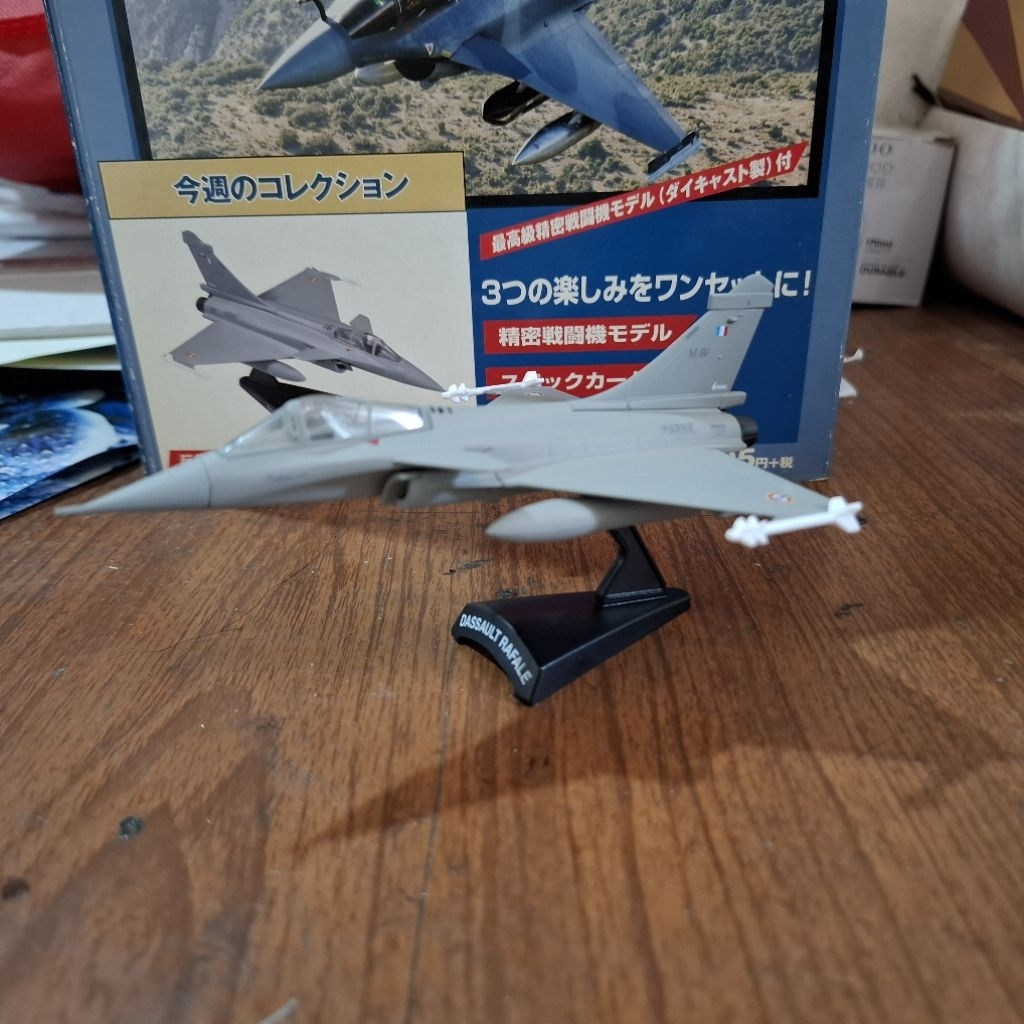 diecast pesawat militer delprado Dassault Rafale