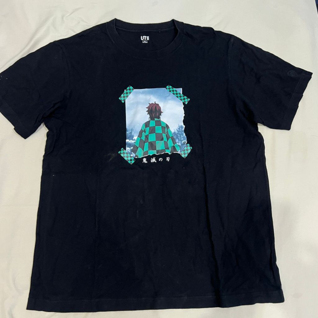 KAOS UNIQLO DEMON SLAYER UT SIZE XL ORGINAL PRELOVED SECOND