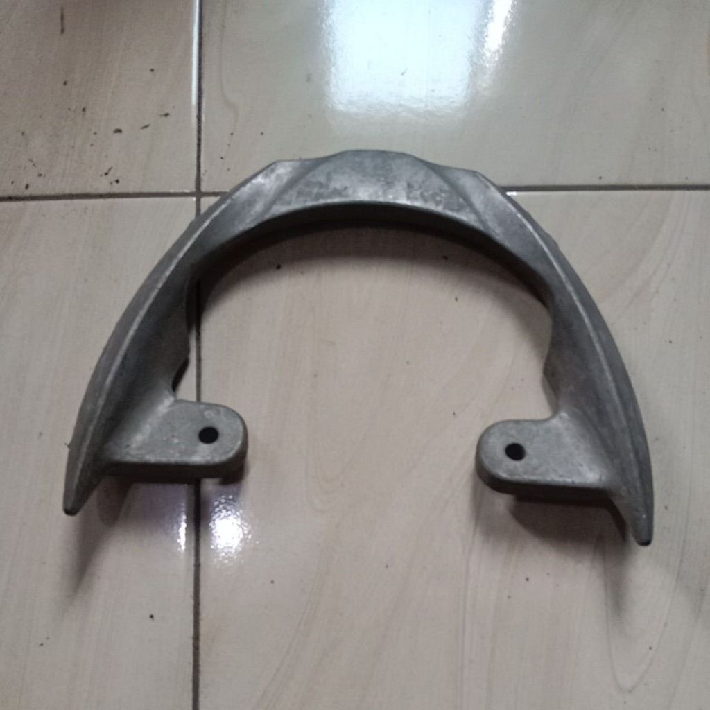 Behel jok motor suzuki smas thitan