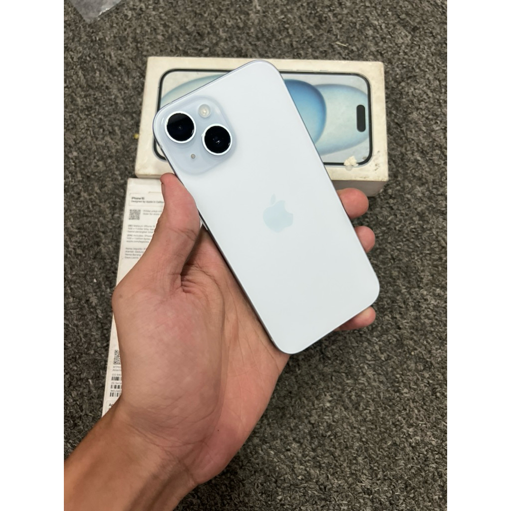 iPhone 15 256gb iBox