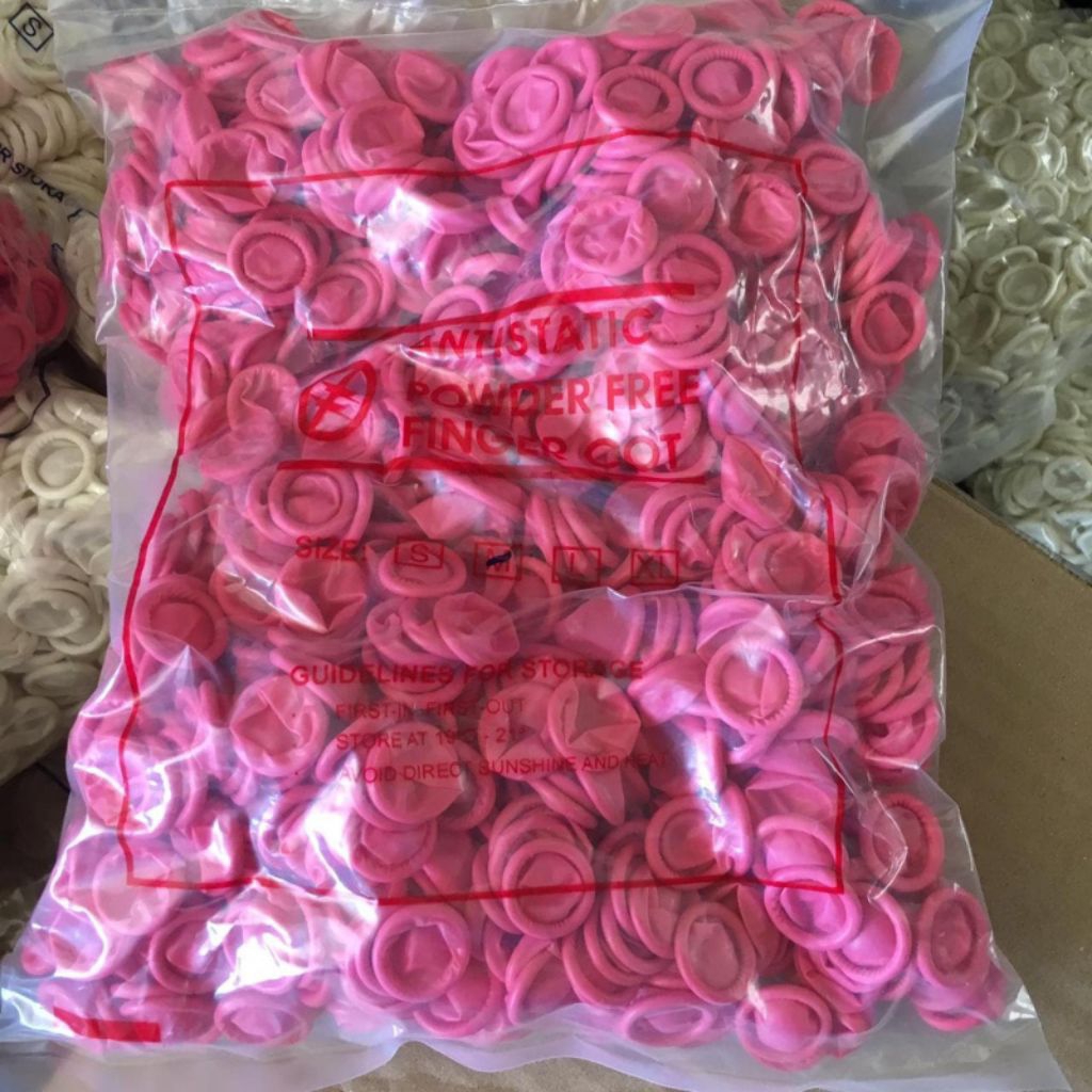 Finger cot / finger coat pink