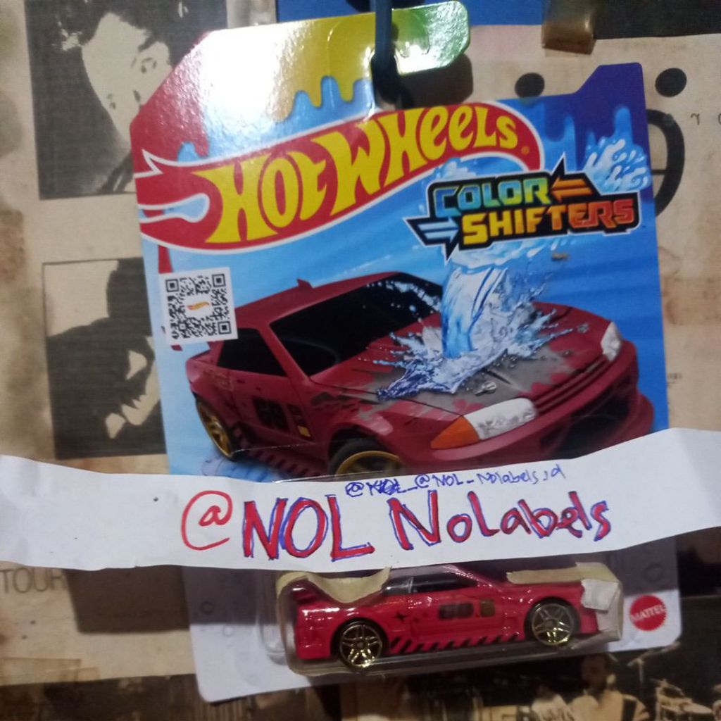 HOT WHEELS Paket Hotwheels NISSAN SKYLINE GT-R R32 DAN PORSCHE 911 GT CUP RED COLOR SHIFTERS Bkn Gtr