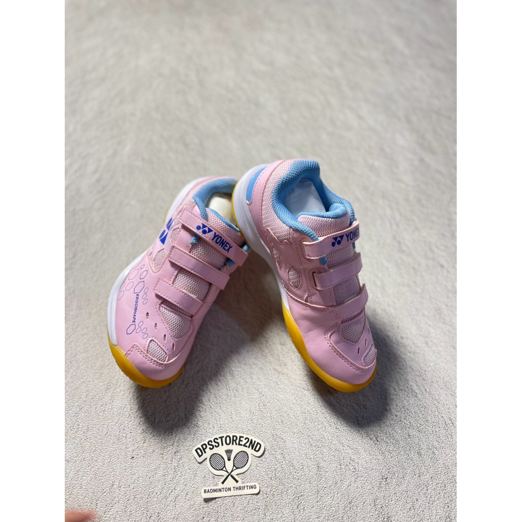Sepatu Badminton Anak Yonex Power Cushion 101 JR