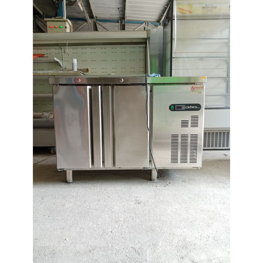 SECOND/BEKAS CROWN UNDER COUNTER FREEZER P120 CM