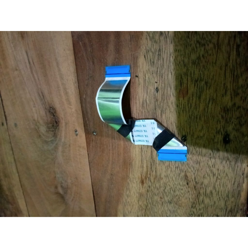 Kabel Fleksibel LVDS Panasonic TH-32HS500G