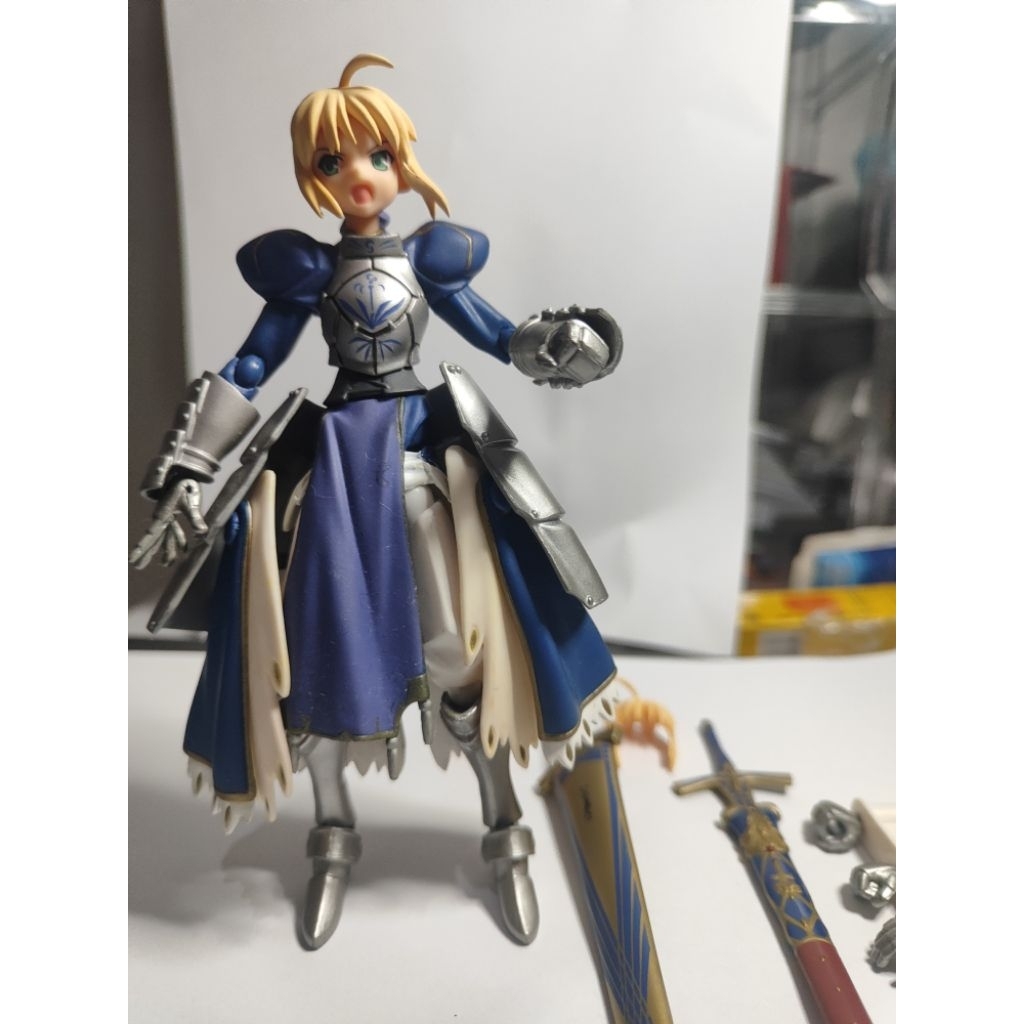 Figma Saber Fate Stay Night (loose)