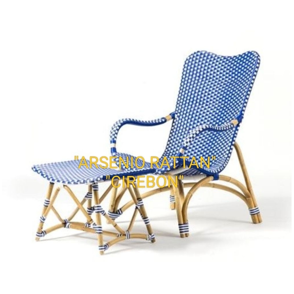 Kursi Senderan Malas Rotan Alam Anyaman Sintetis