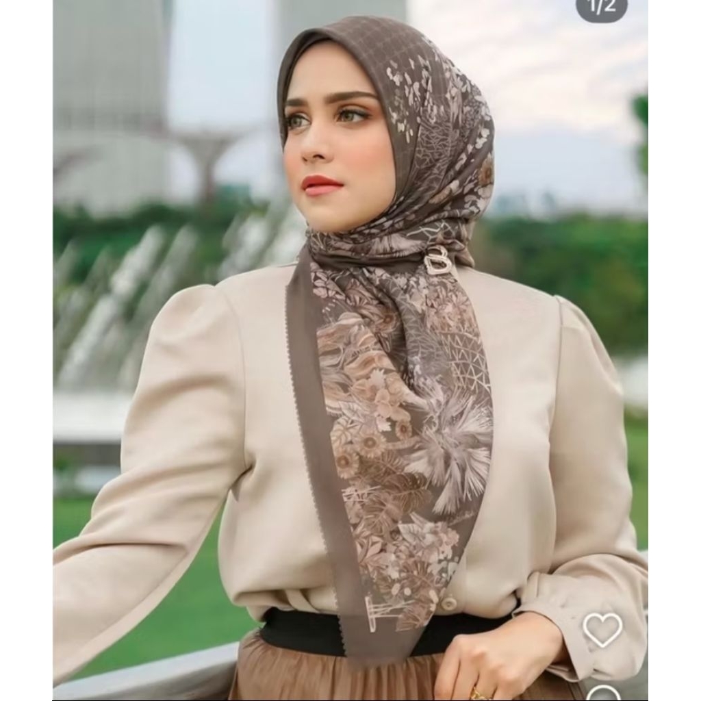 PRELOVED BUTTONSCARVES SINGAPORE SERIES CINNAMON