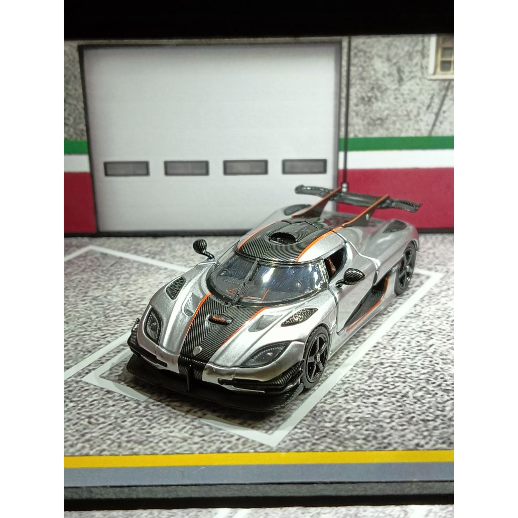 demon king auto koenigsegg one silver