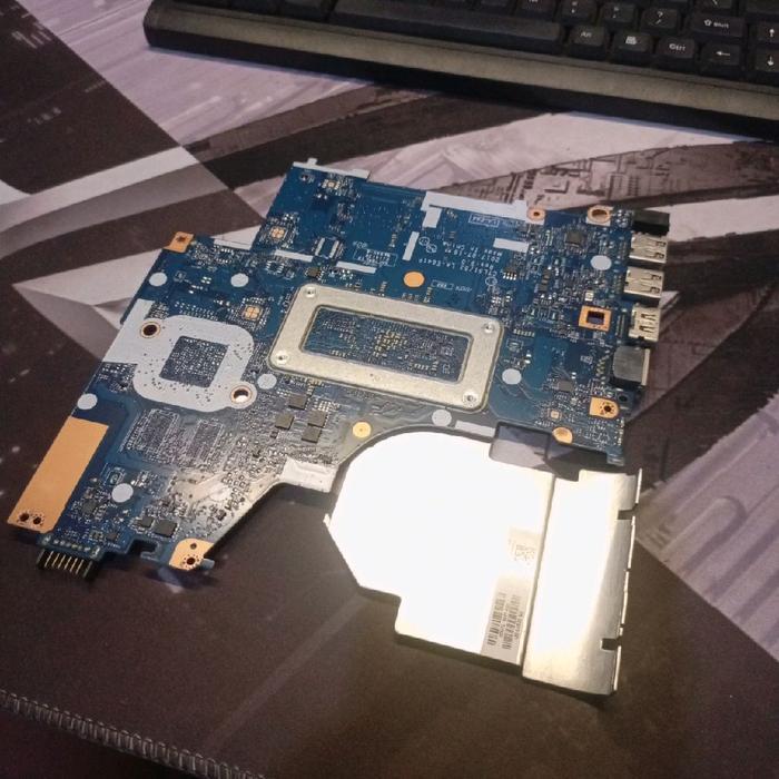 Mainboard bahan laptop hp 15 BW541AU AMD E2 9000E Mobo motherboard No display