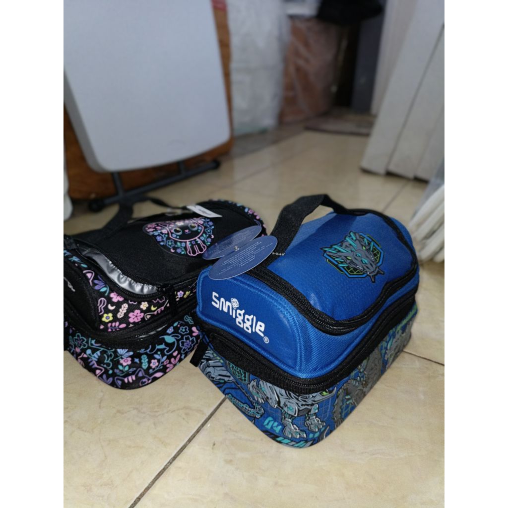 tas bekal smiggle