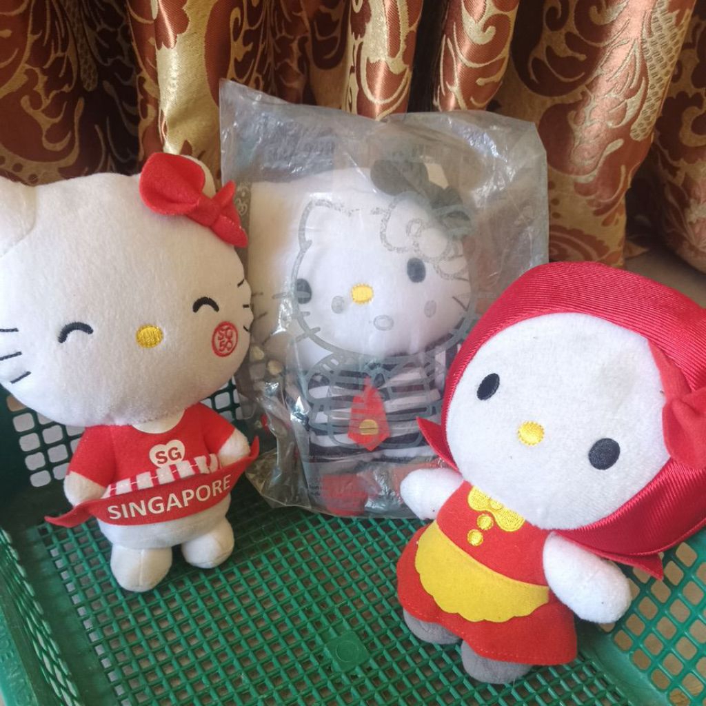 hello kitty boneka mcd PL 0008