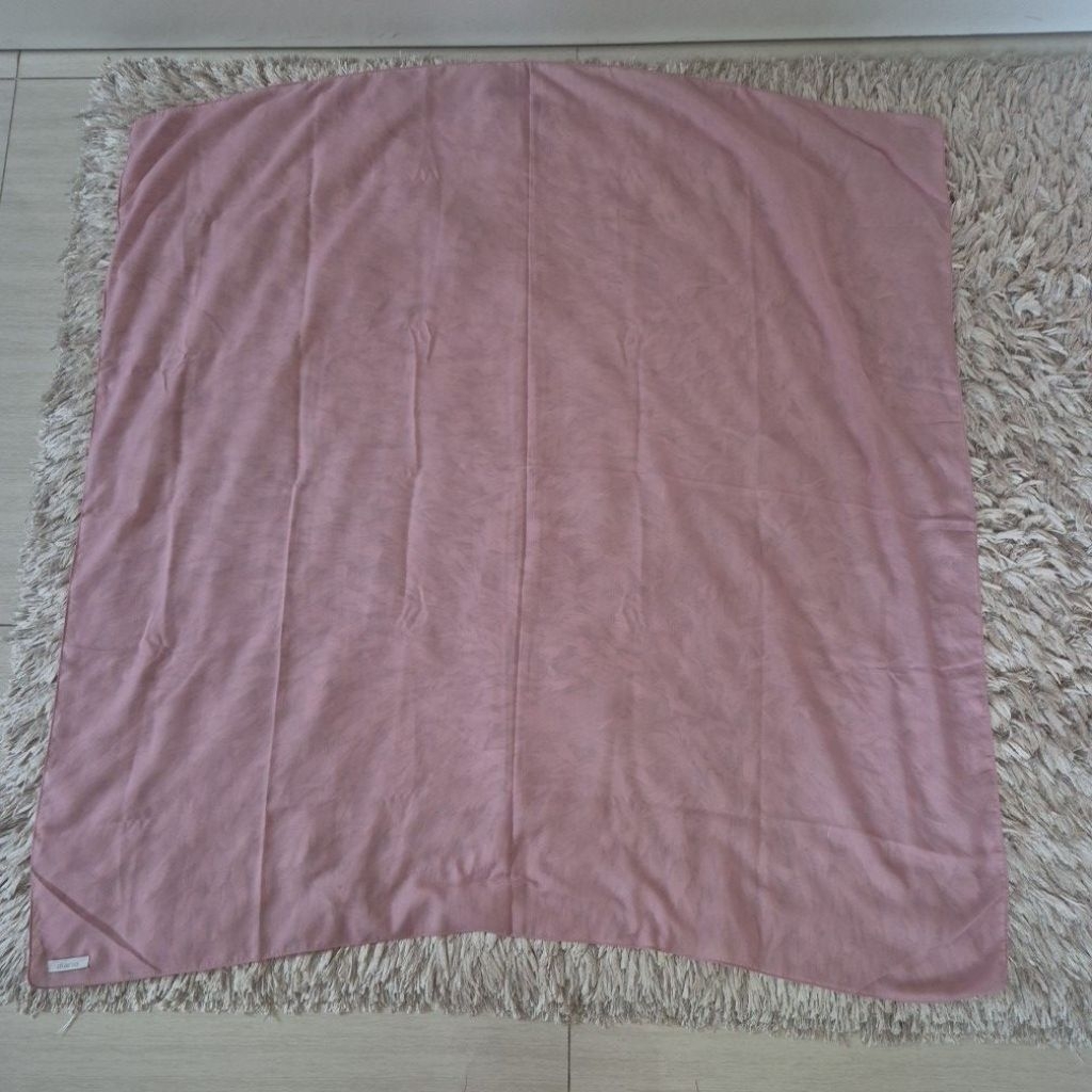 diario hijab segi empat voal