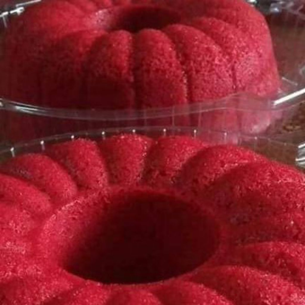 Kue Bolu kukus Red Velvet kekinian Ukuran Medium 19 cm Lembut dan wangi Cocok untuk sajian keluarga,