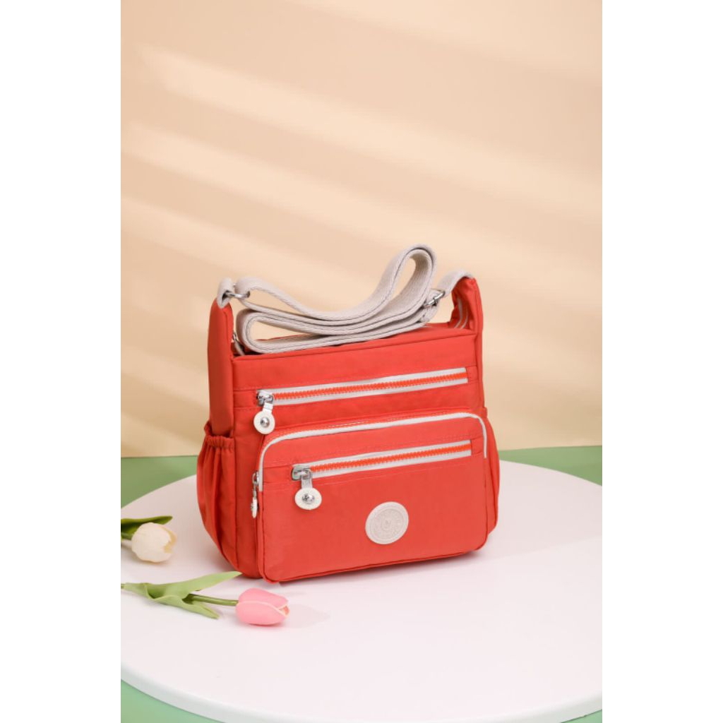 YuesiteTas Ezra Medium Sling Bag Selempang Original